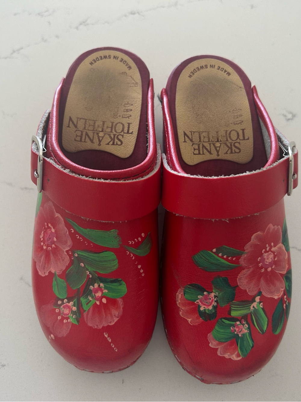 Kids Red Floral Leather Clogs